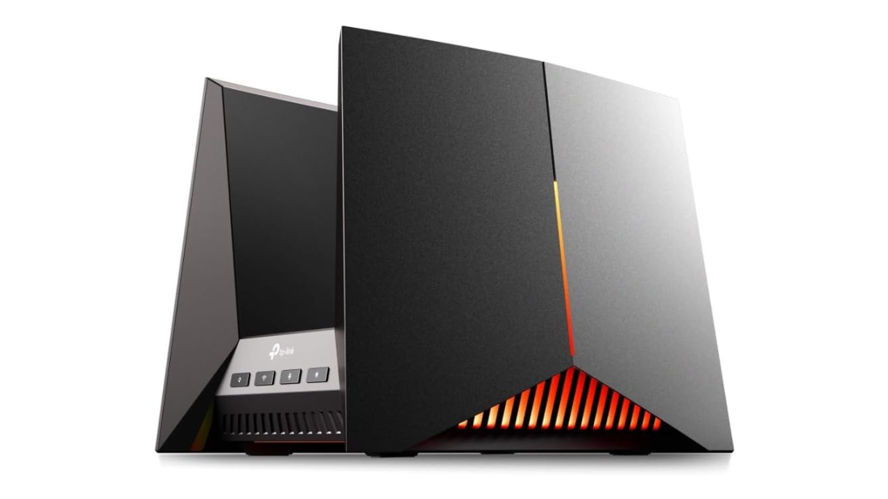 無線LANルーター 黒/赤 八角形デザイン 独特な「三角形」の本格ゲーミングルーターが登場、高コスパな6GHz対応