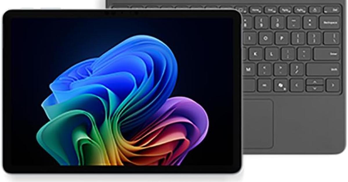 12インチで軽快な「Surface Pro 12」。キーボードもペンもセットで 
