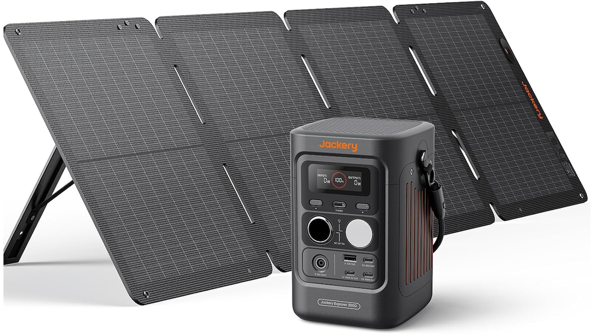 【もしもの備え】スマホ充電9回分。リュックに入る「巨大モバイルバッテリー」が心強い