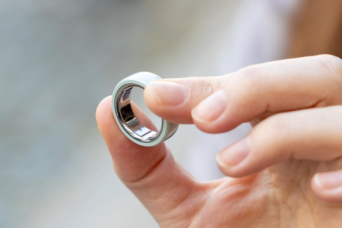 セラミックの質感が上々。Oura Ring 4の新モデルは睡眠ガジェットの 