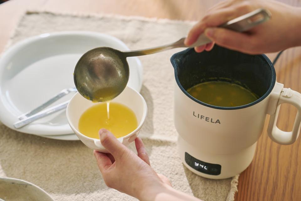 ただの電気ケトルじゃない。これ1台あれば、小鍋としても保温調理にも使えるのはありがたい