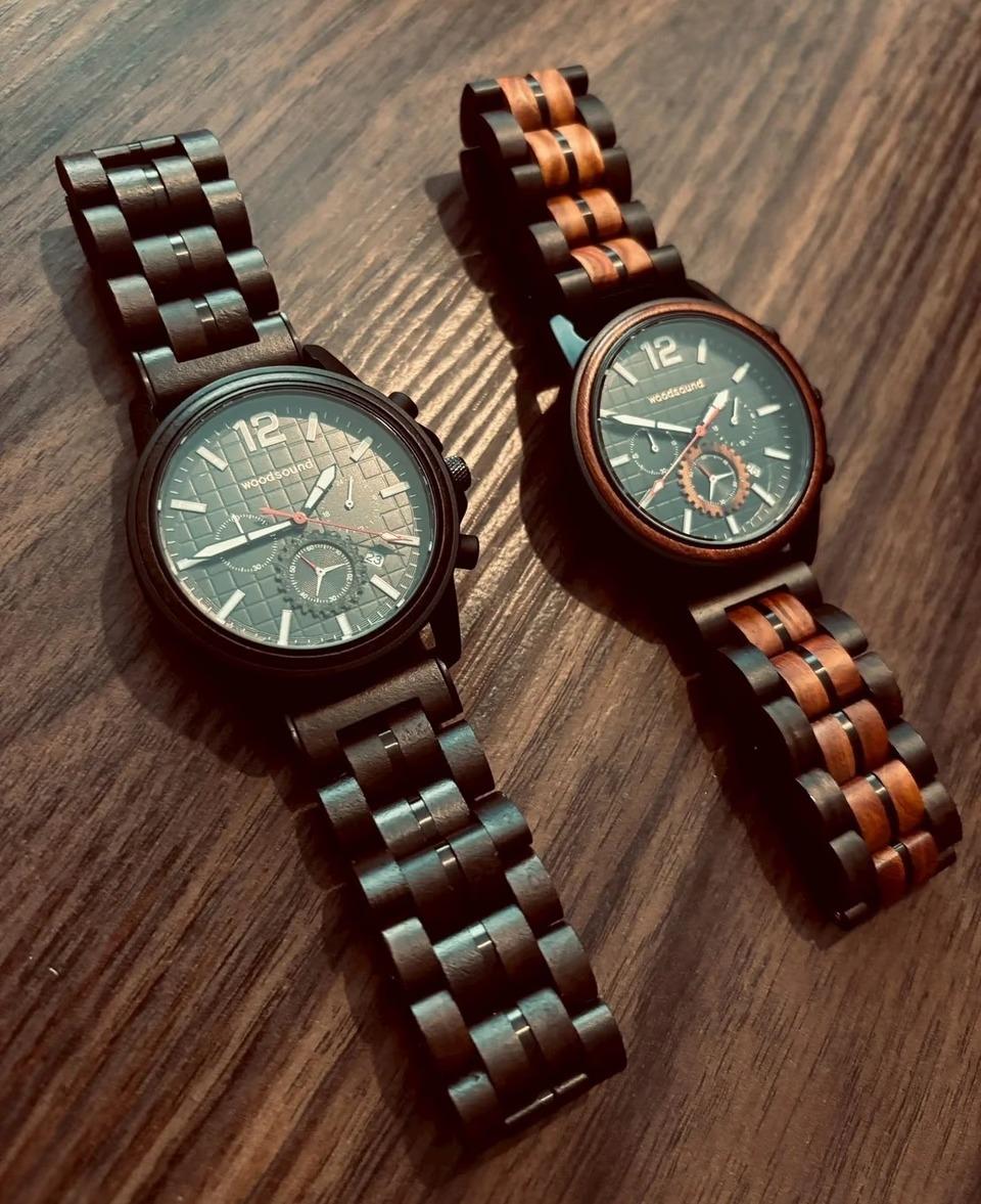 木製クロノグラフ腕時計 木製のクロノグラフ腕時計なんてどう？風合いが変化していく、まさに