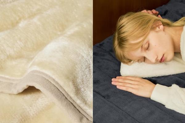 ユニクロが作った毛布「ヒートテックモウフ」でぬくぬくに包まれる