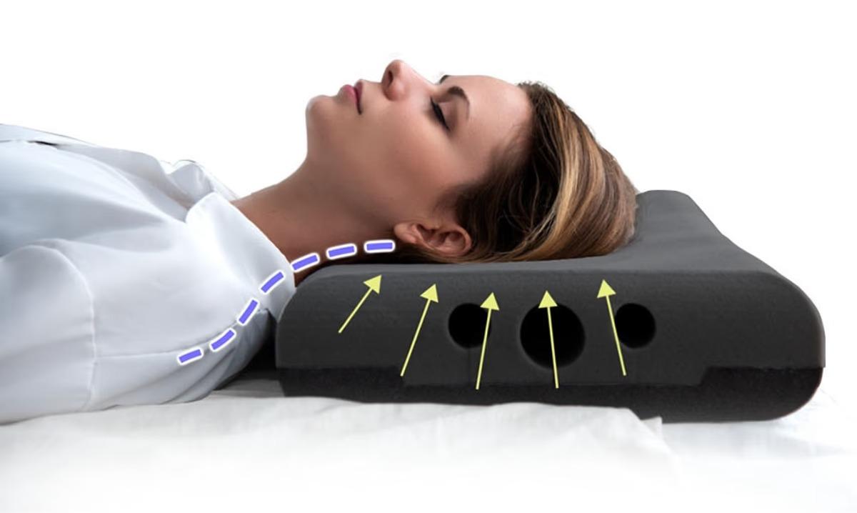 6,000円台で買える高機能枕。NASA開発素材の3D無重力体験を