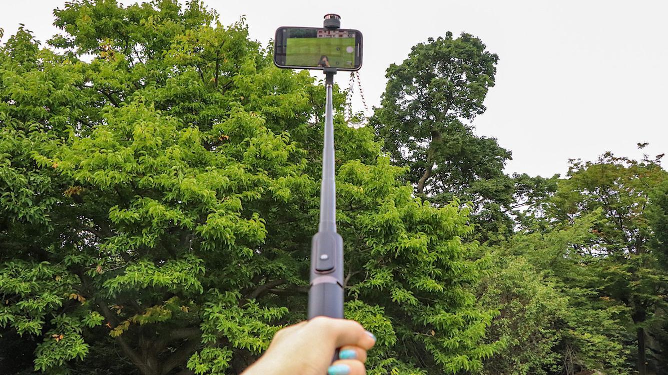 ベルボン×コールマンコラボの自撮り棒が、旅先での思い出を増やしてくれた