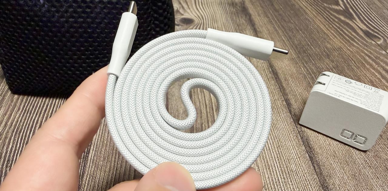 CIOから新発売「かさばらない」「巻かなくていい」USB-Cケーブル