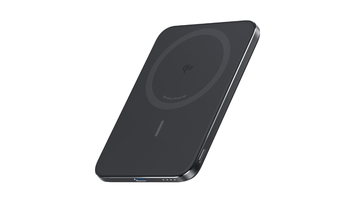 薄すぎて存在を忘れる。Ankerの急速MagSafeバッテリー