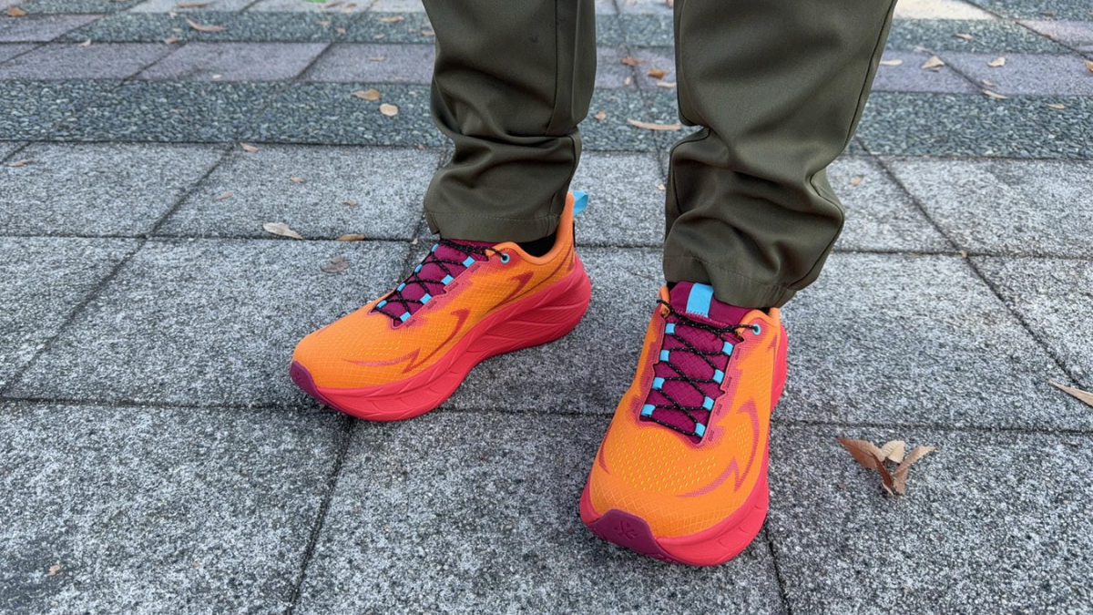「靴紐」がないだけでこんなにラクとは。着脱一瞬のランニングシューズを試してみた
