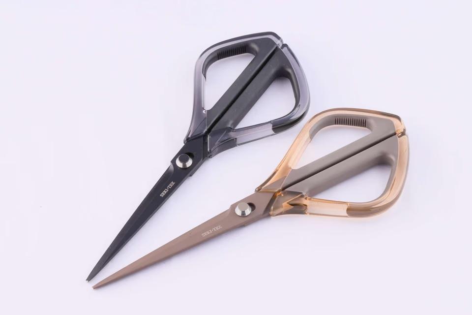 「切る」「開ける」にこだわりたい。刃物職人の技が詰まった日本製ハサミ