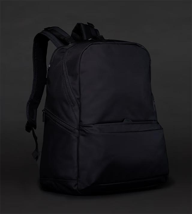 STORM バックパック 日本未発売 2026年の相棒はこのバッグで。メイドイン日本の隠れ良品 | ギズモード