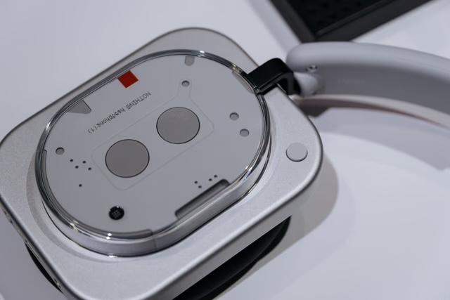 今年もスケスケ。2025年もビジュの良い透明ガジェットが豊作でした