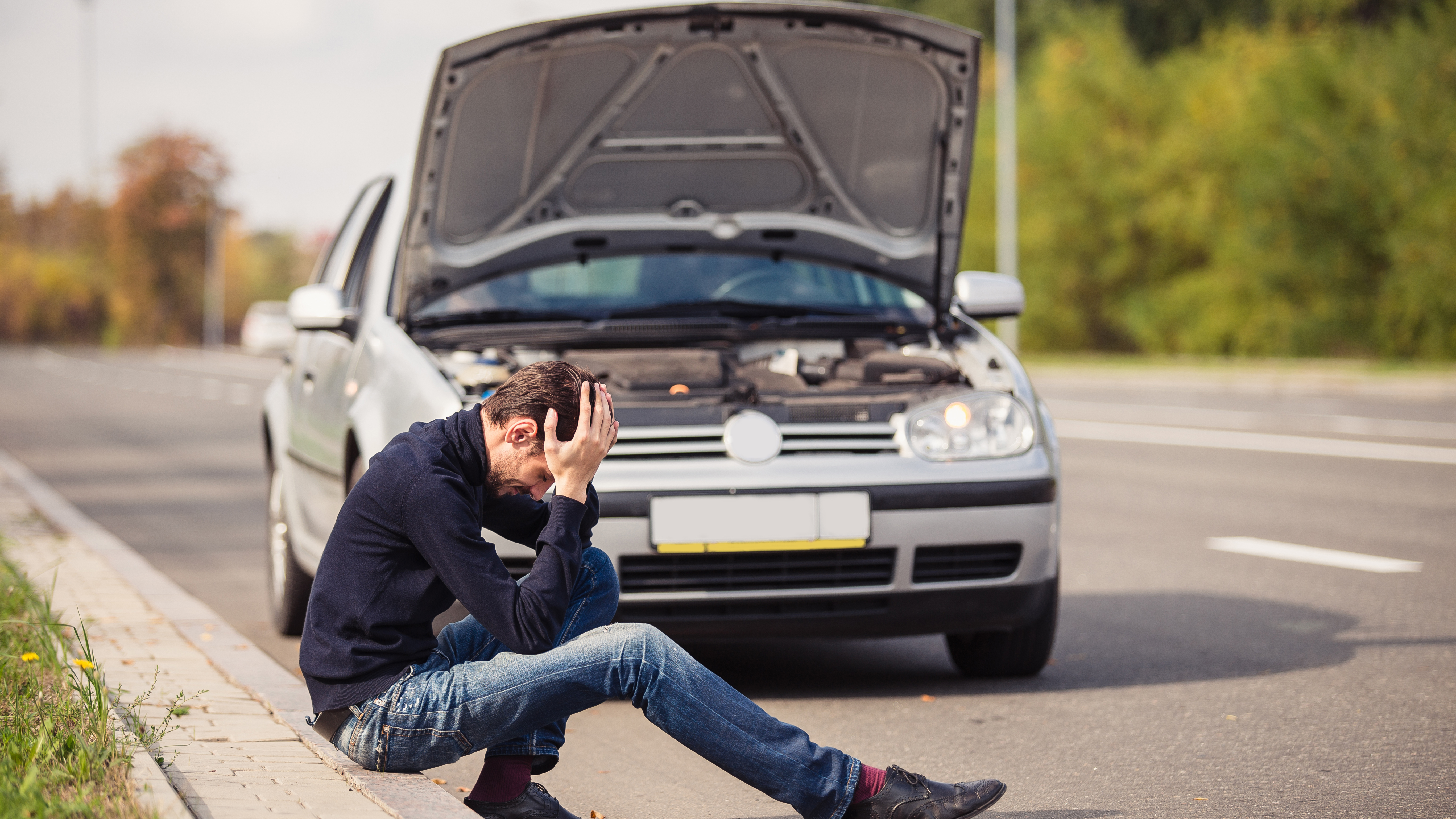 年末年始のドライブで気をつけたいバッテリー上がり。実は冬に多い理由と対策