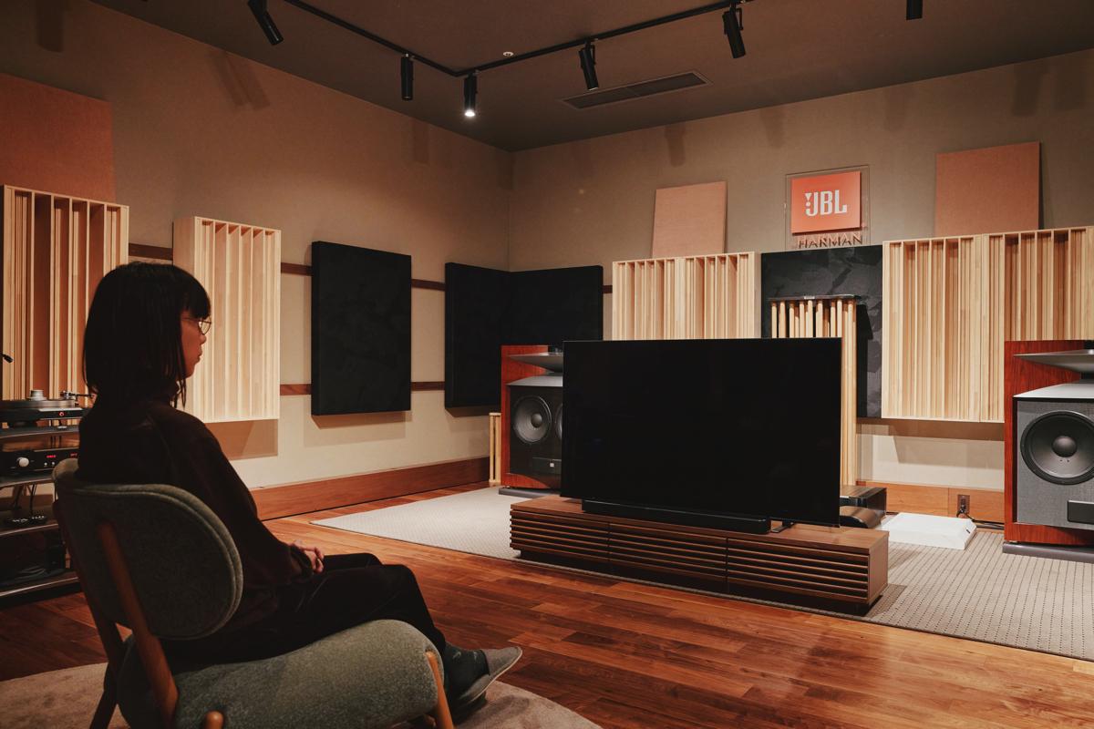 JBLのサウンドバーを体験したら、｢放心状態｣にさせられました