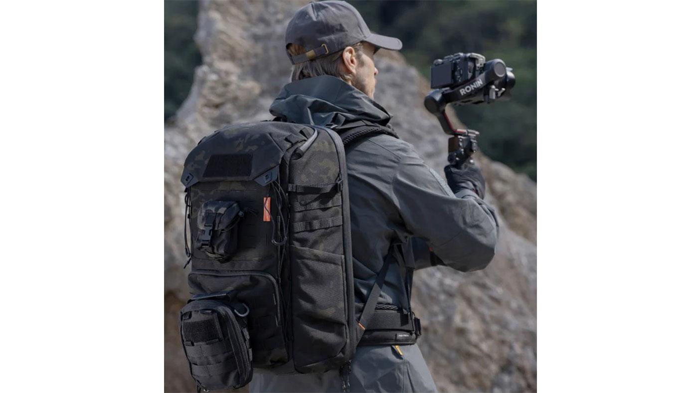 拡張性はなんぼあっても良い。MOLLEシステム採用のカメラバッグで野を制せよ