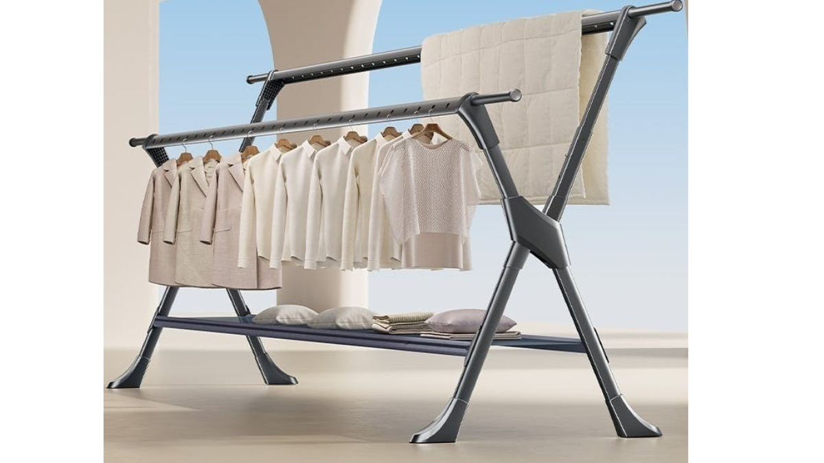 ハンガーラック、安っぽいプラ製ではなく金属製の「マットな質感」を選んでみた