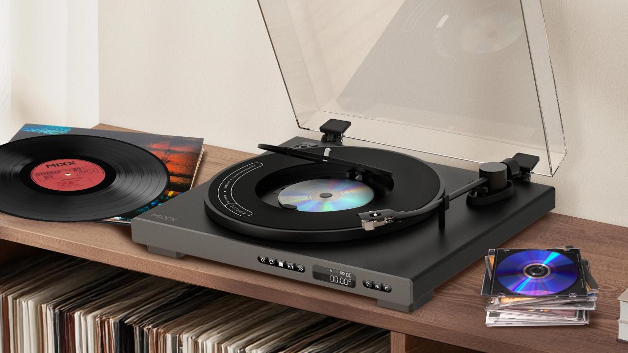 なぜ今までなかったんだ？ レコードもCDも聴ける2階建てプレーヤー