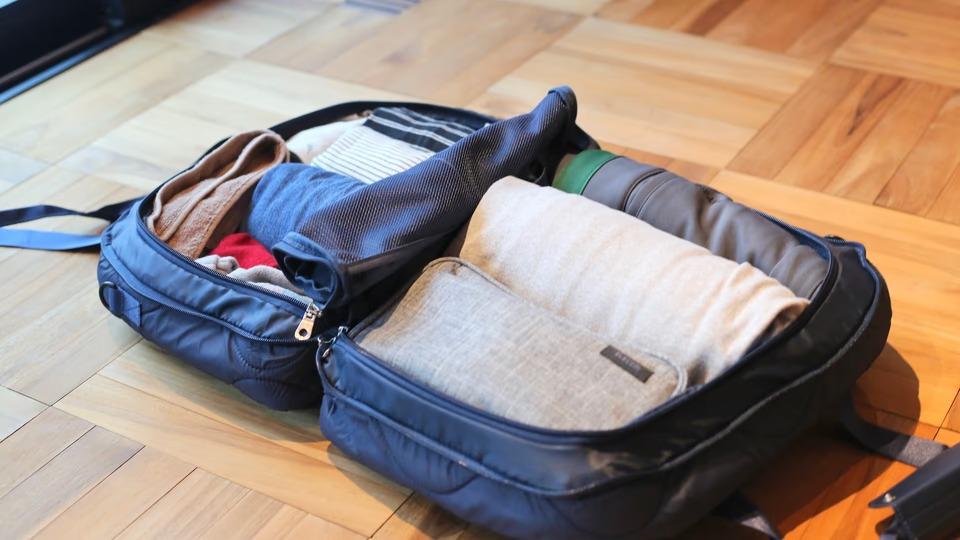 CA監修のスーツケースみたいな旅行バッグで、パッキングがめちゃくちゃ