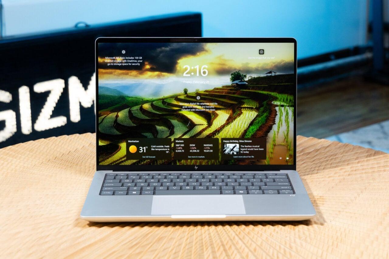 2025年サイコーのノートPC・11選 | ギズモード・ジャパン