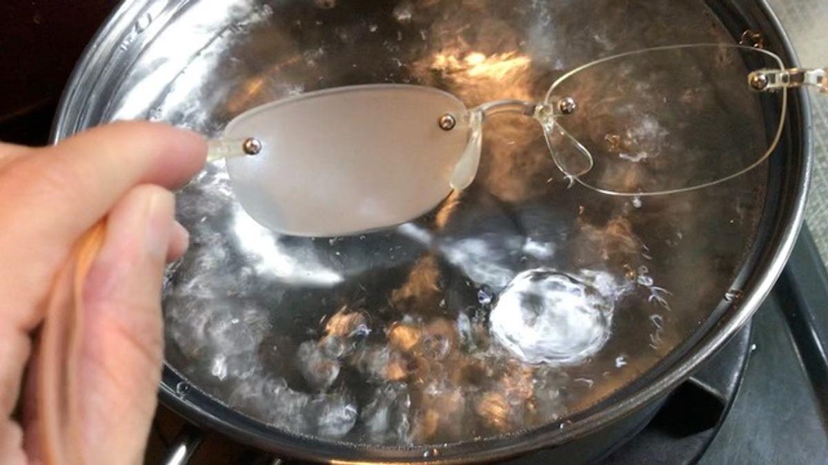 絶対にメガネを曇らせないクロス。お風呂でも視界クリア