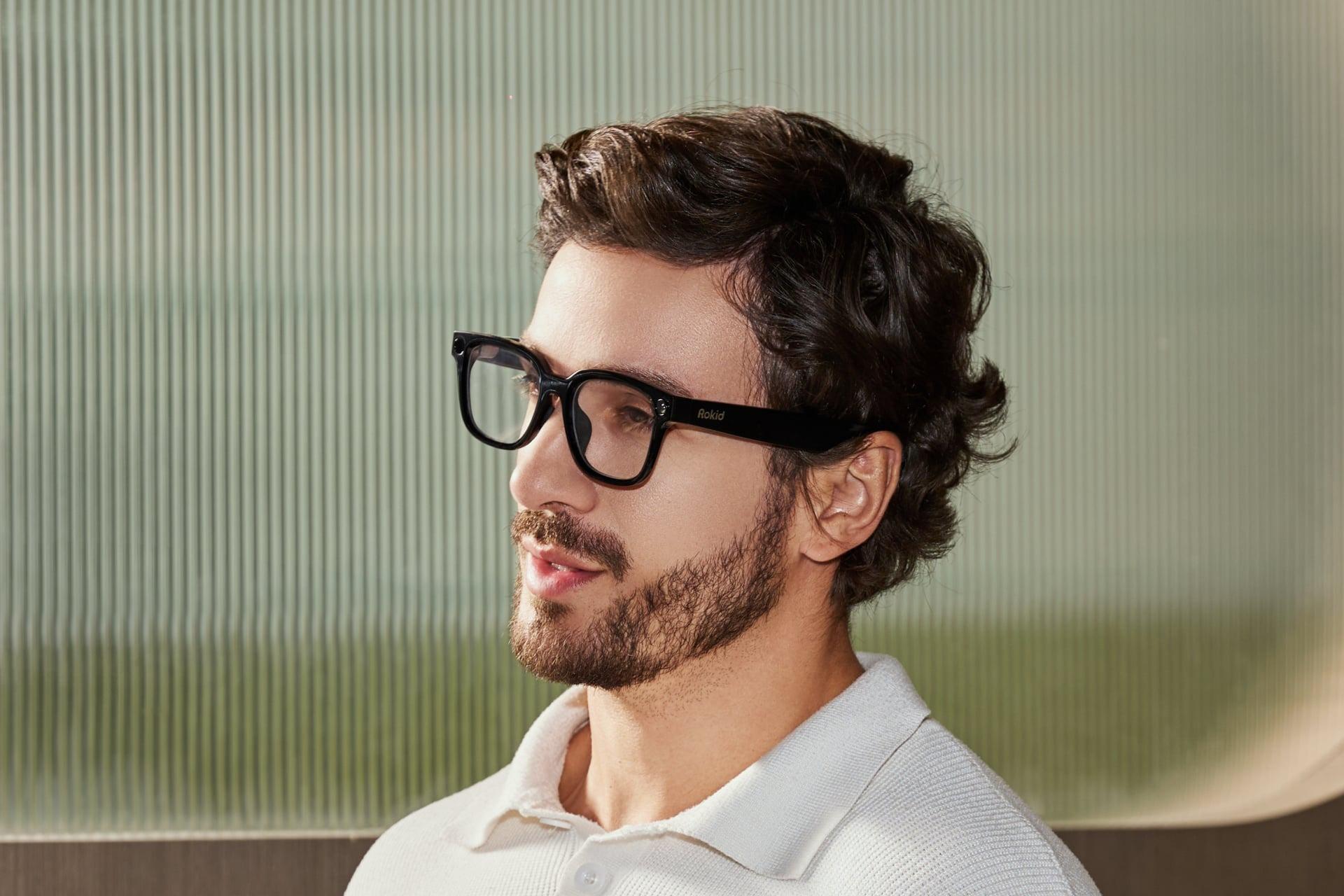 カメラ画像の縦横比を変更可能、ニッチなスマートグラスが登場