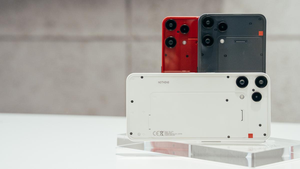 4万円台でここまでやる？ Nothingから透明スマホ「Phone (3a) Lite 