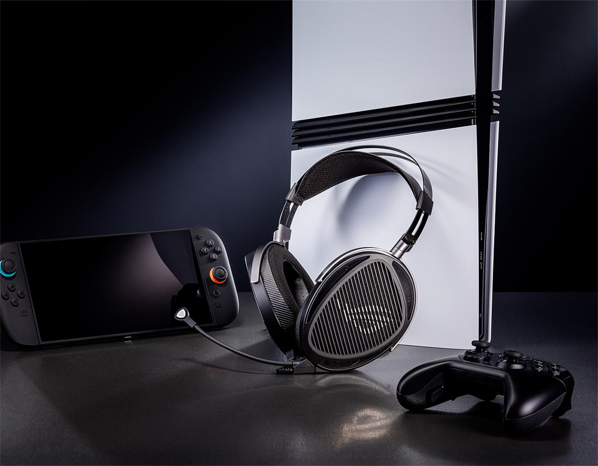 HIFIMANコラボだと!? 有線だけどASUSのゲーミングヘッドセット、売れそうだ