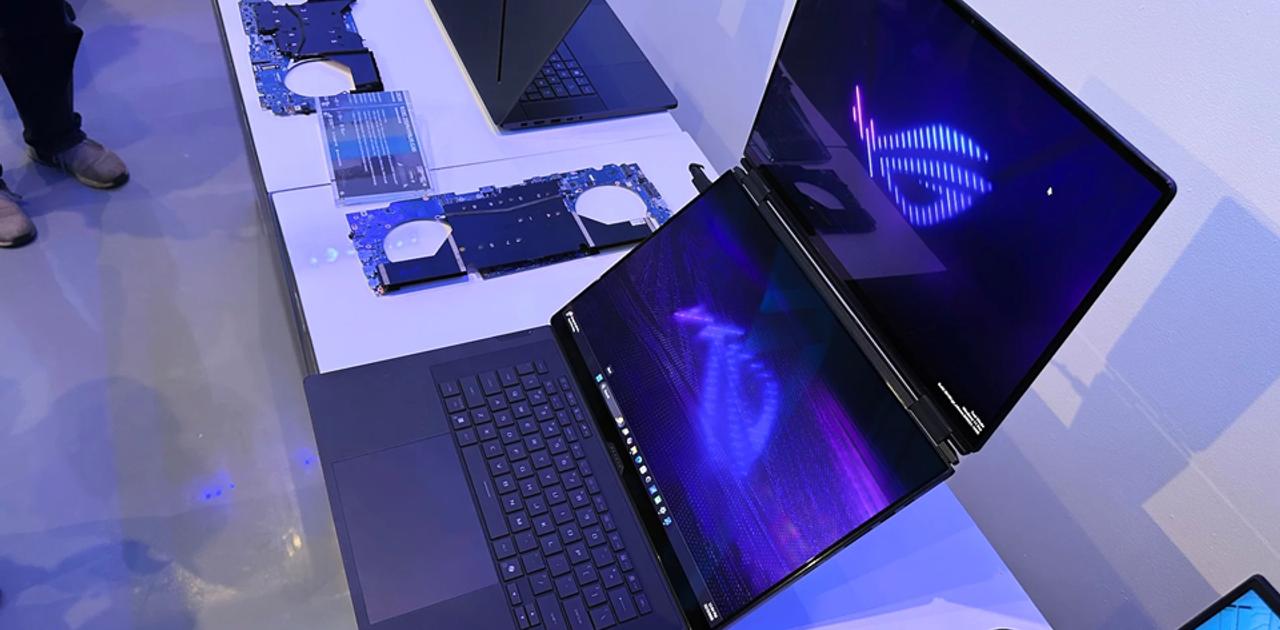 ASUS、縦横置き自在の新型2画面ゲーミングノートPCを発表 | ギズモード