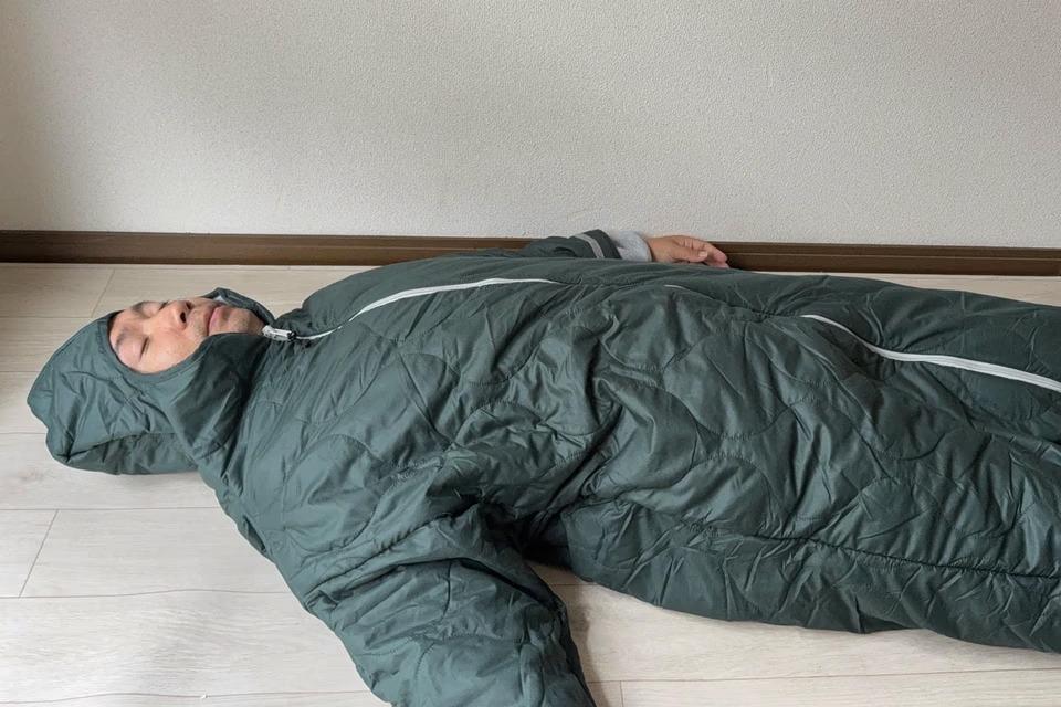 日常がそのまま防災になる｣の正解かも。プロが作った寝袋を家で着てみ