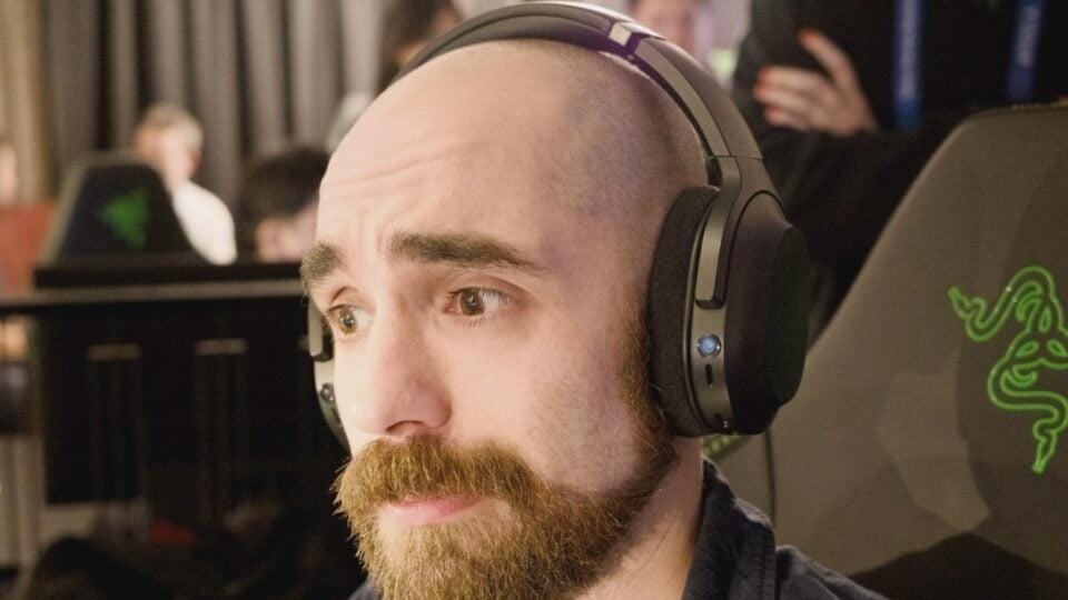 Razerが作ったAIヘッドホン。スマートグラスの強力なライバルになれるか？