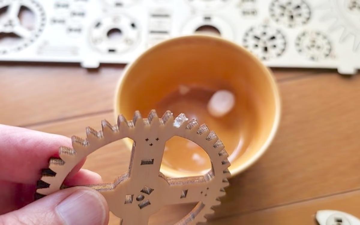 工具や接着剤不要で完組みできる。工作好きだった大人にじわじわ話題の3Dクラフトキット