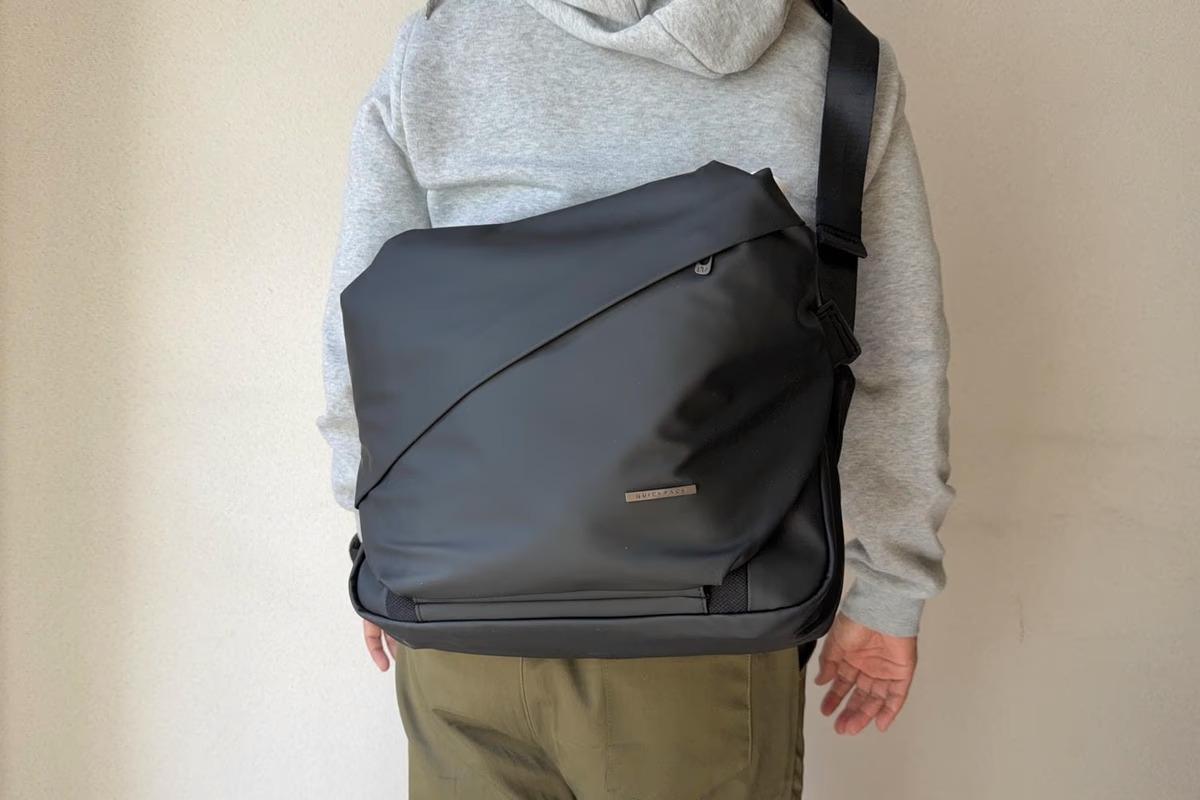 PCも書類もジムの服も。大容量なのに「どこに何があるか」すぐ分かるバッグに出合えました