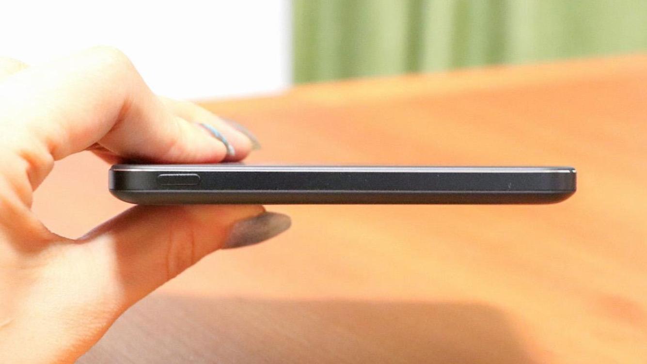 「Ankerの薄いモバイルバッテリー」で持ち歩きの快適さが変わった