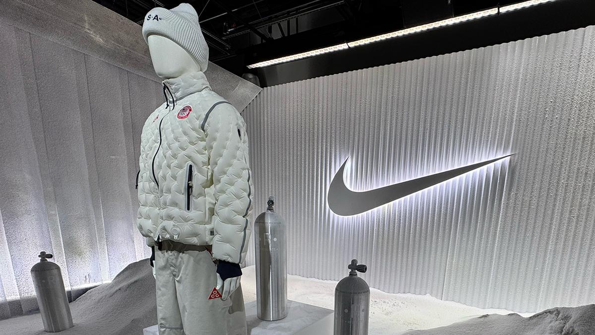 素材は空気のみ。ダウンをこえたナイキのテックアウター | ギズモード 