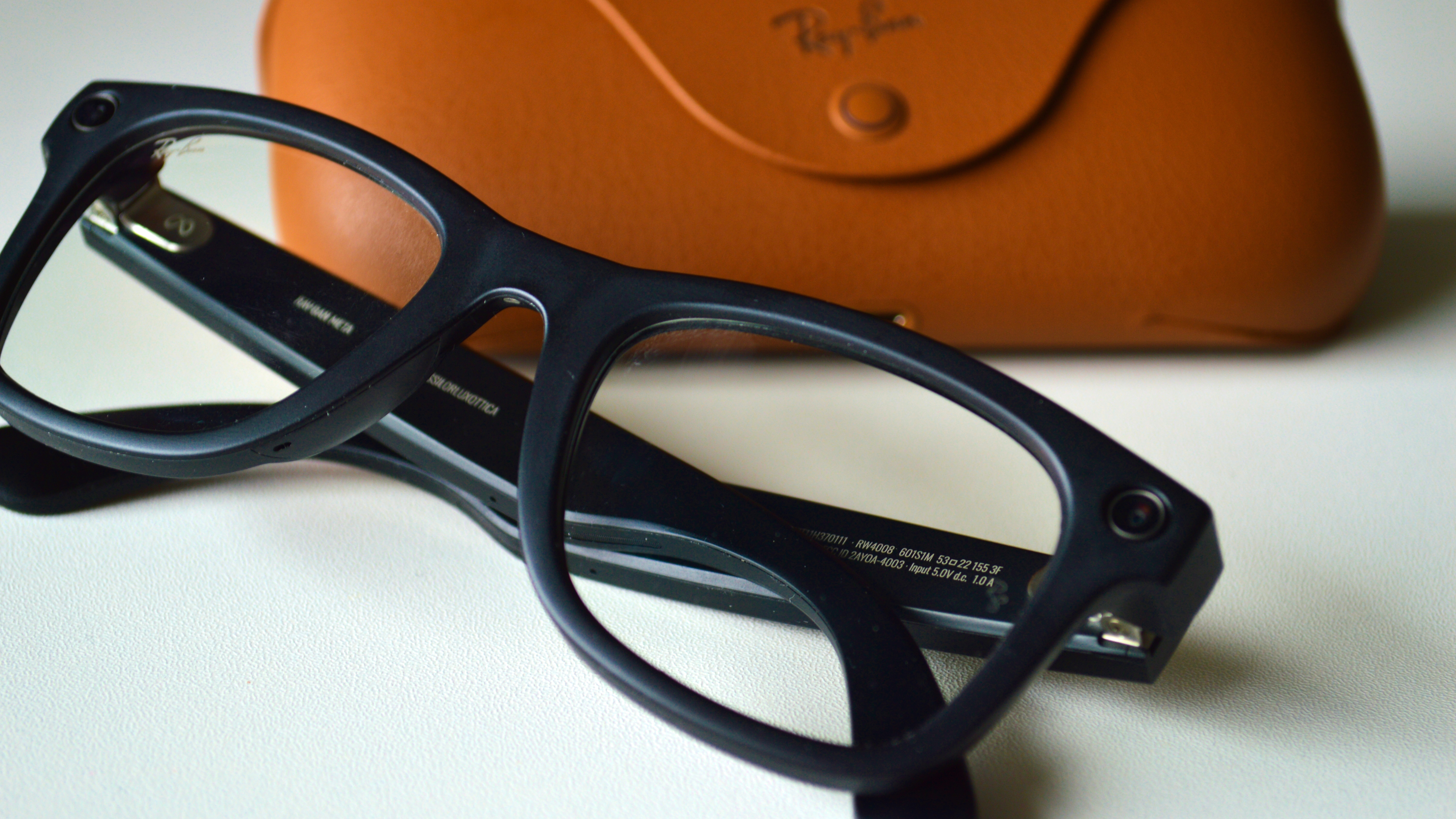 AIスマートグラス、「スマホの次」になっちゃう？人気すぎて全力で増産されとる