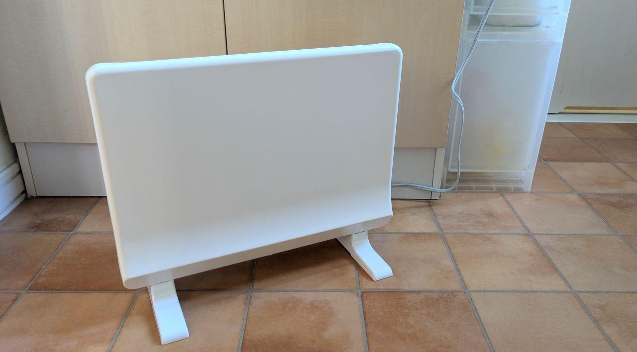 脱衣所の“ひんやり対策”には薄型ヒーターがちょうどいい