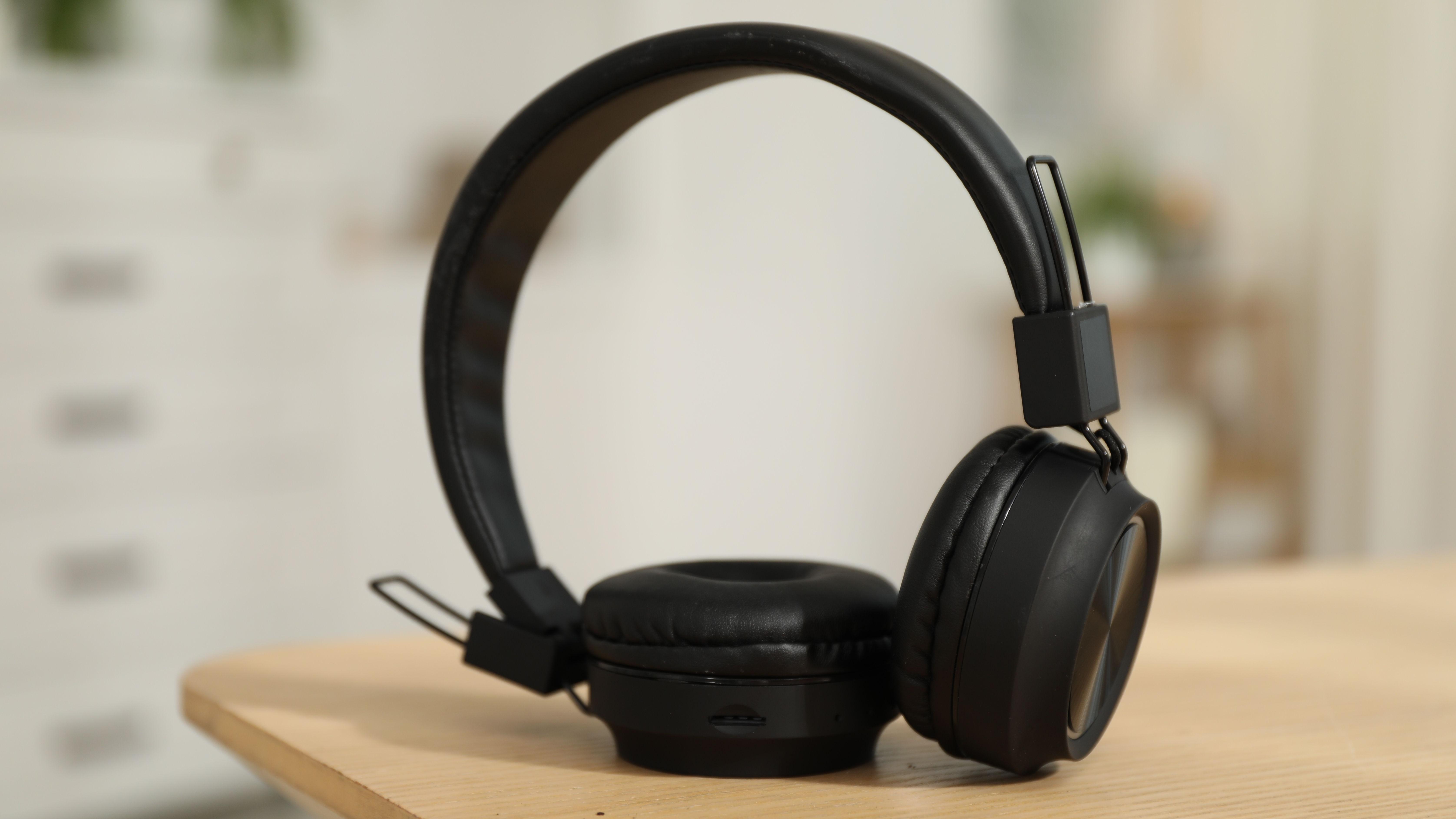 ビデオ会議のストレスがめちゃ減る。｢Cisco Headset 730｣はテレワーク