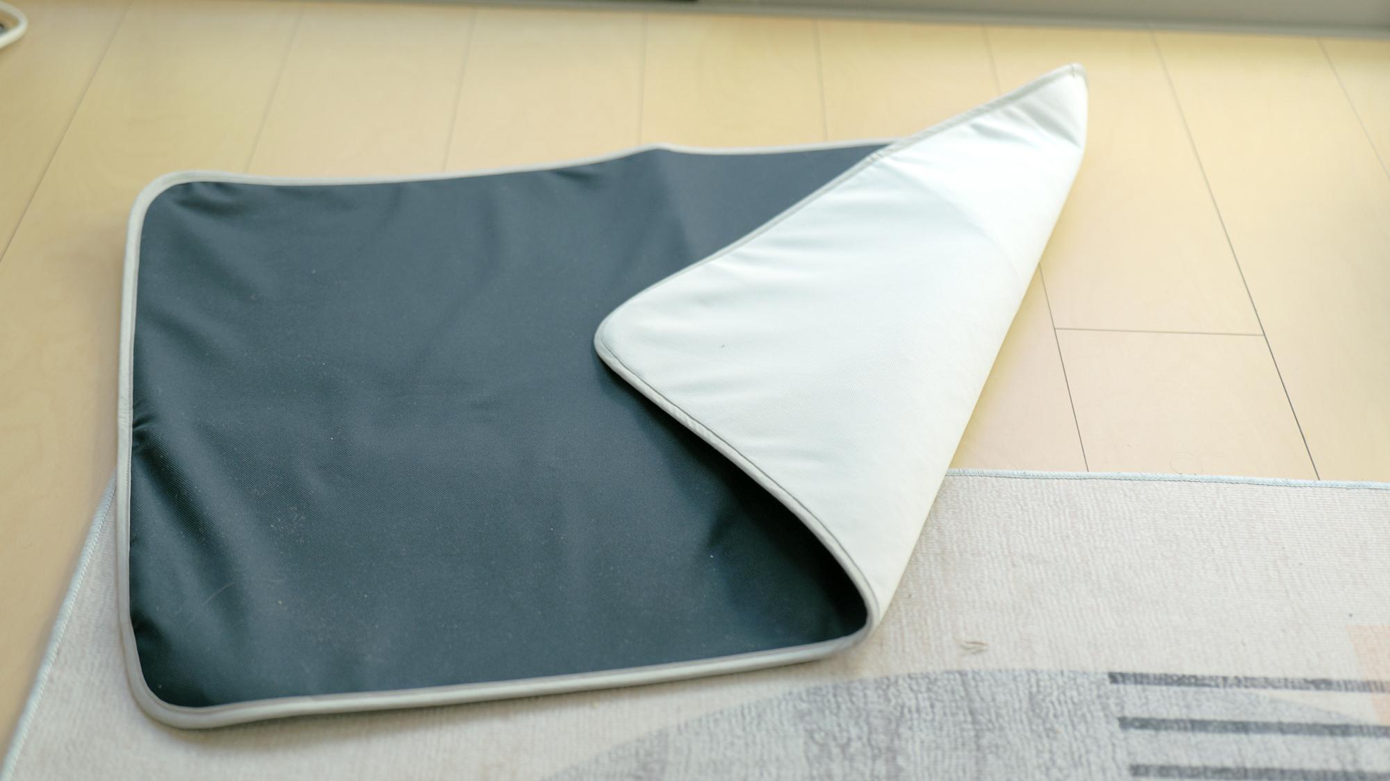 洗えない珪藻土、乾かない布。どっちも嫌なら“シリカゲル”を試す価値アリ