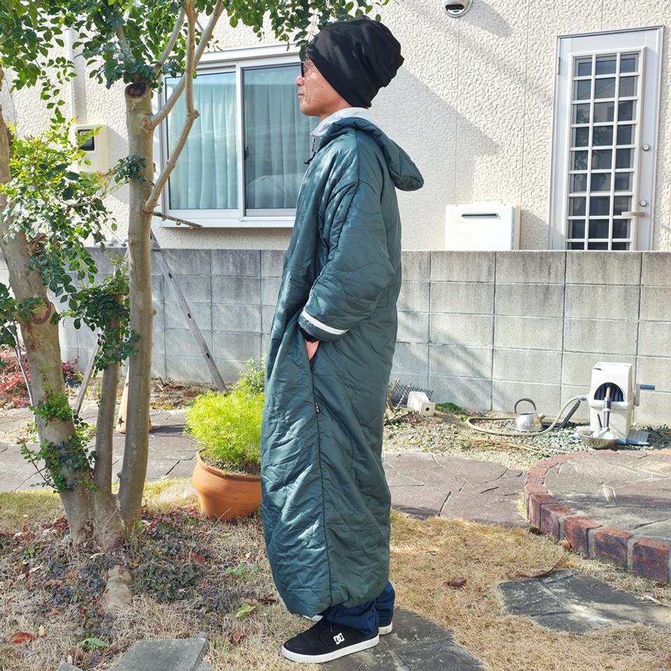 マミー型でも封筒型でもないブーツ型。寝袋の窮屈さ、これなら感じません