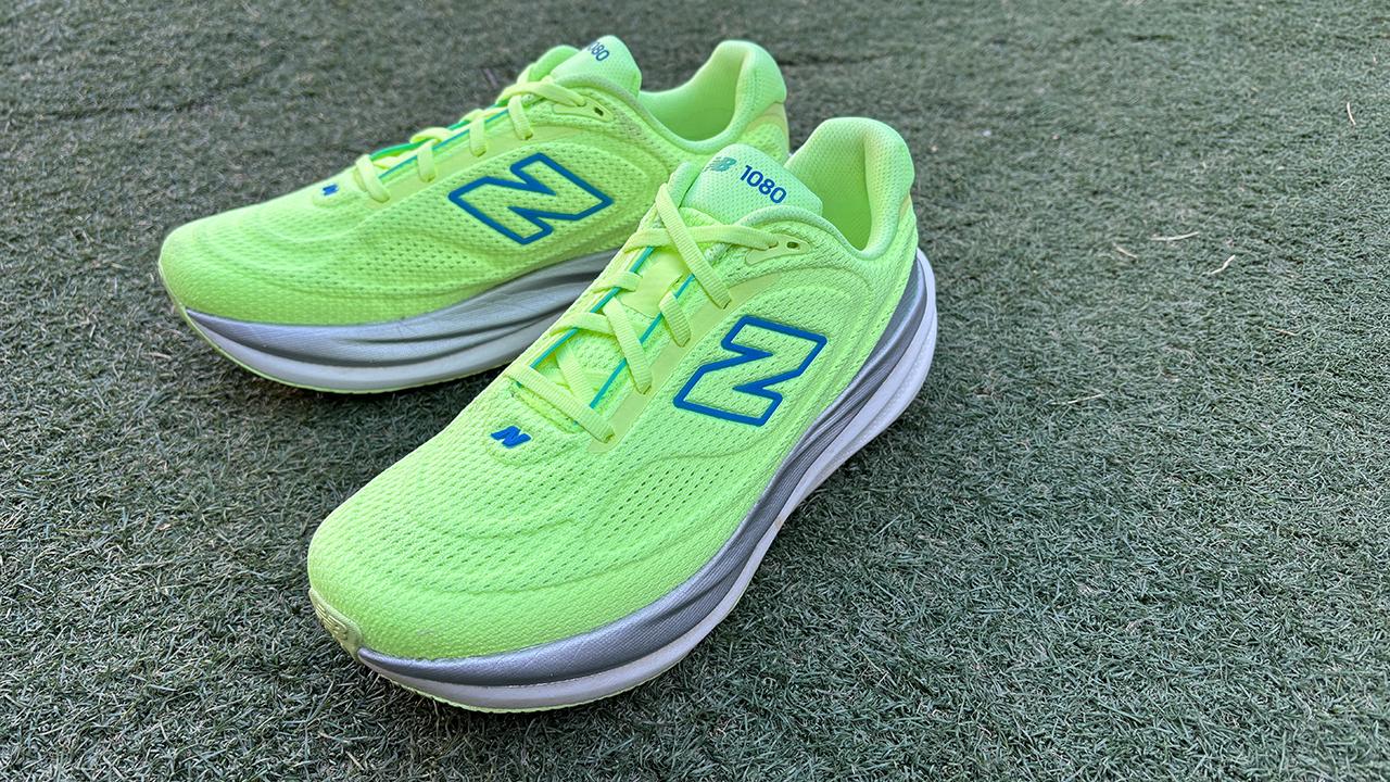 求めるのは刺激か、はたまた安心感か。ニューバランスの新作シューズで感じたのは…