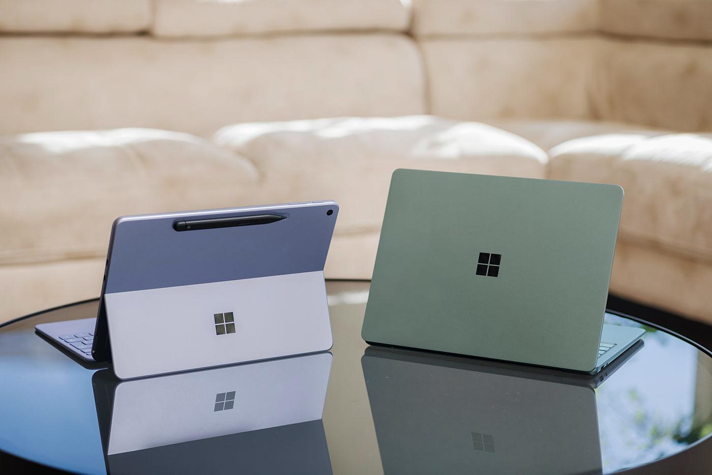 学生時代をともに過ごす頼もしい相棒。 Surface 新生活応援モデル