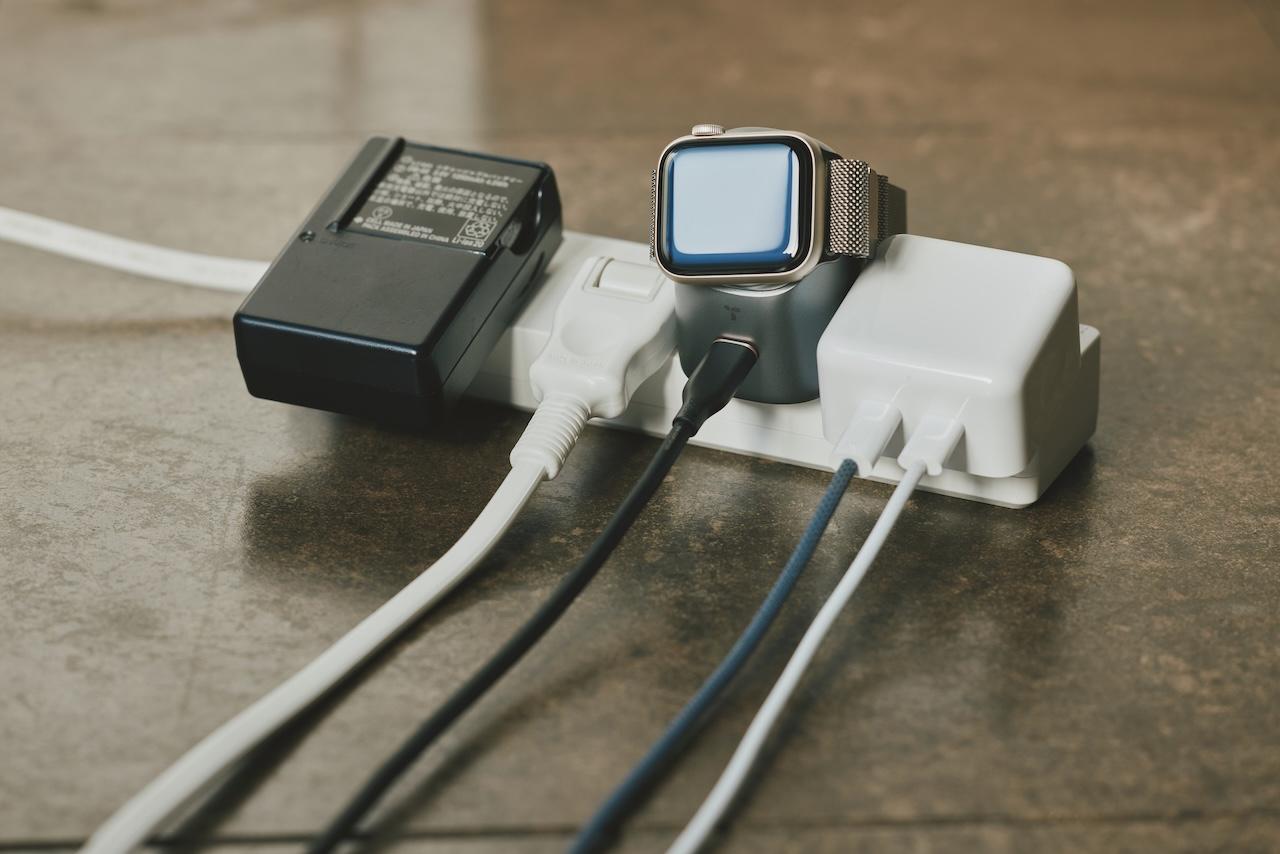 転ばぬ先の2-in-1充電器。カバンに常備したいApple Watch対応の最新