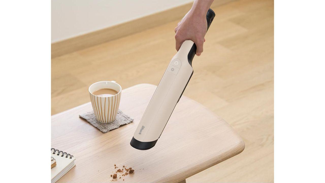 従来の「倍の吸引力」を手に入れた！ちょい掃除が捗るハンディ掃除機が22%オフだぞ