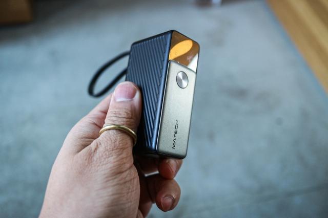 困った時に頼りになる。“盛りすぎない”オールインワン充電器
