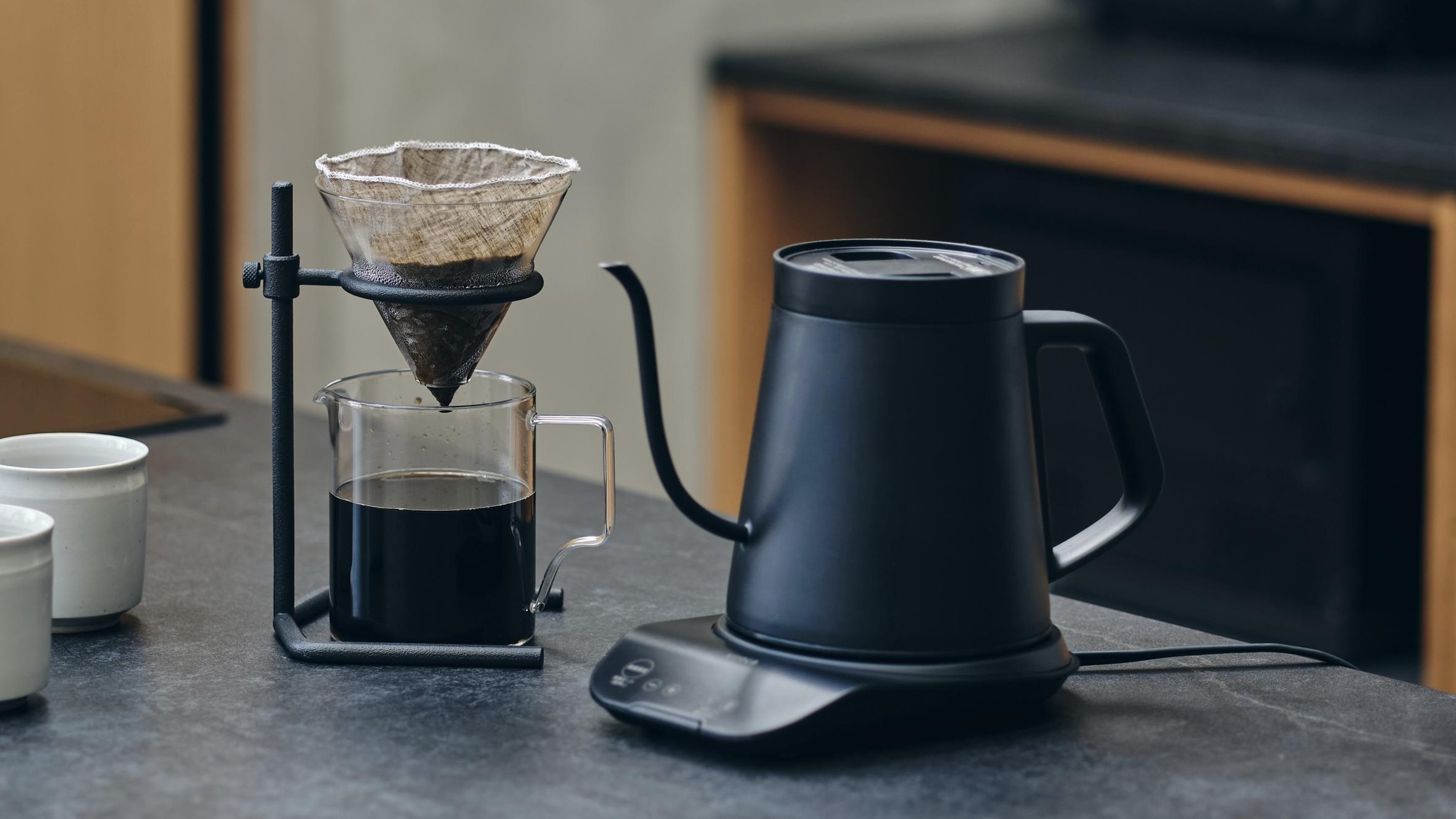 コーヒー94度、煎茶80  度、白湯60度。シロカの電気ケトルがドンピシャで用意