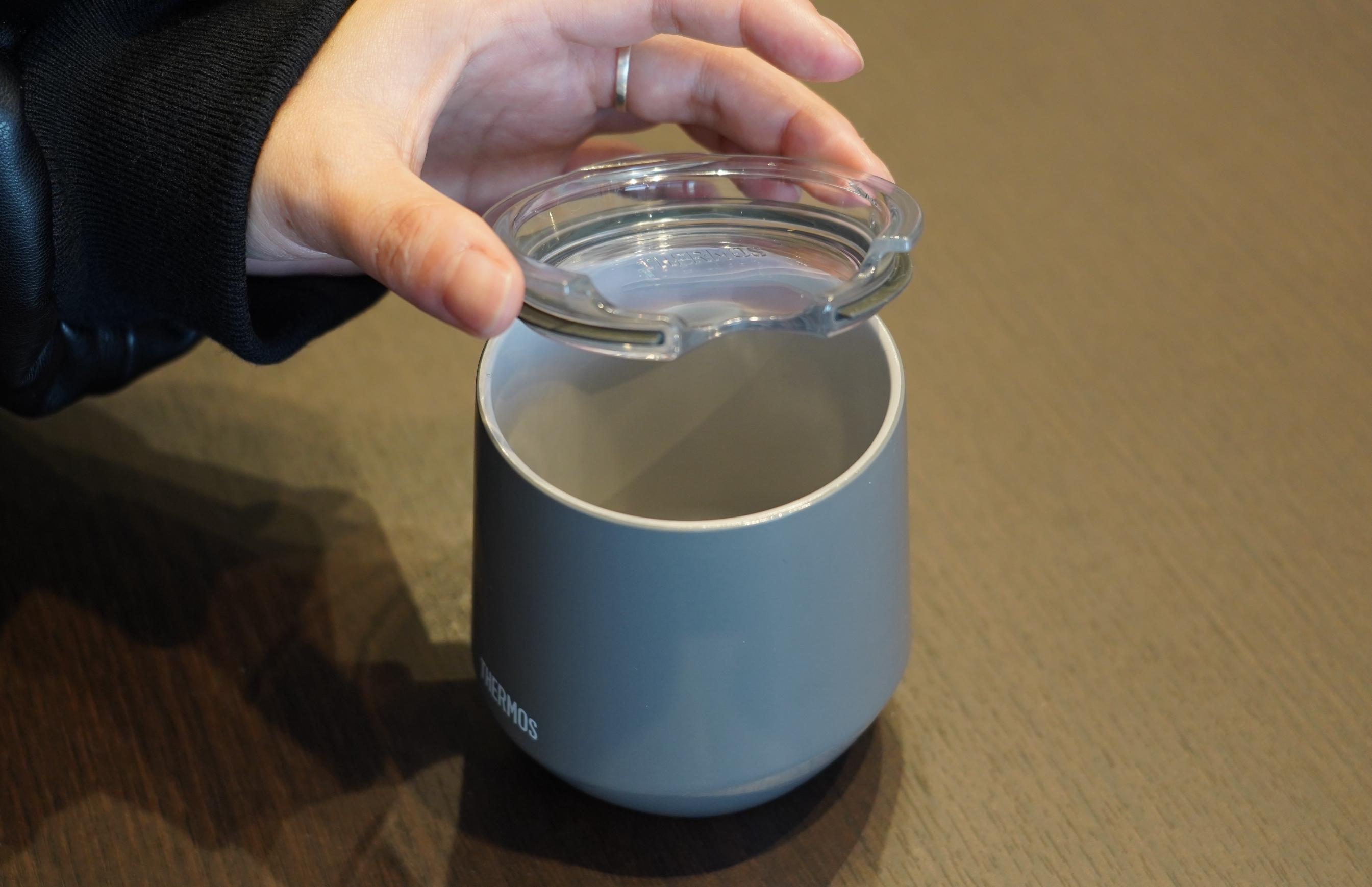 マグなのに蓋つき。サーモスの｢魔法びんマグカップ｣は“ちびちび飲み”に