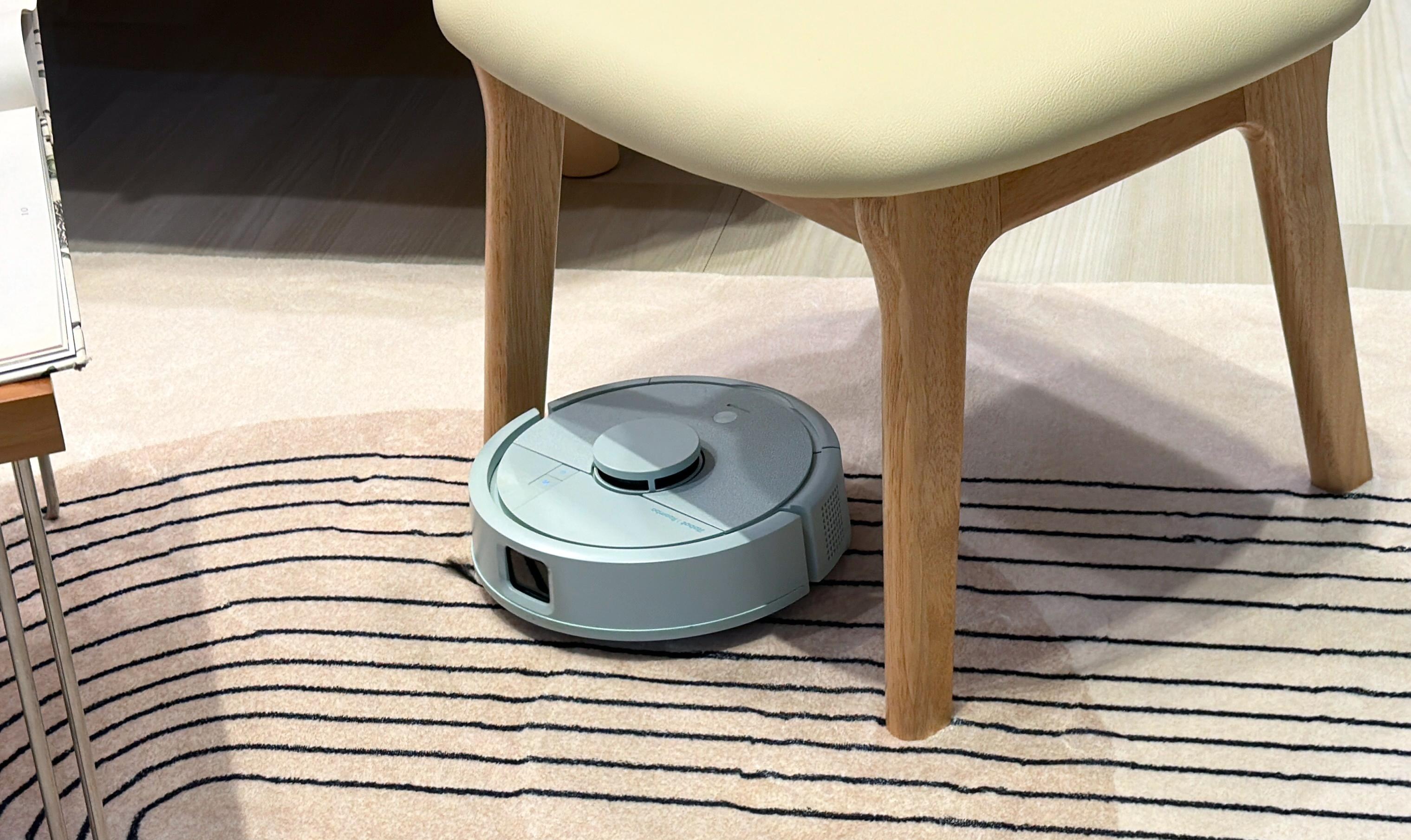 サイズ1/2で隙間を制圧。ルンバ ミニが日本の家を救いにきた