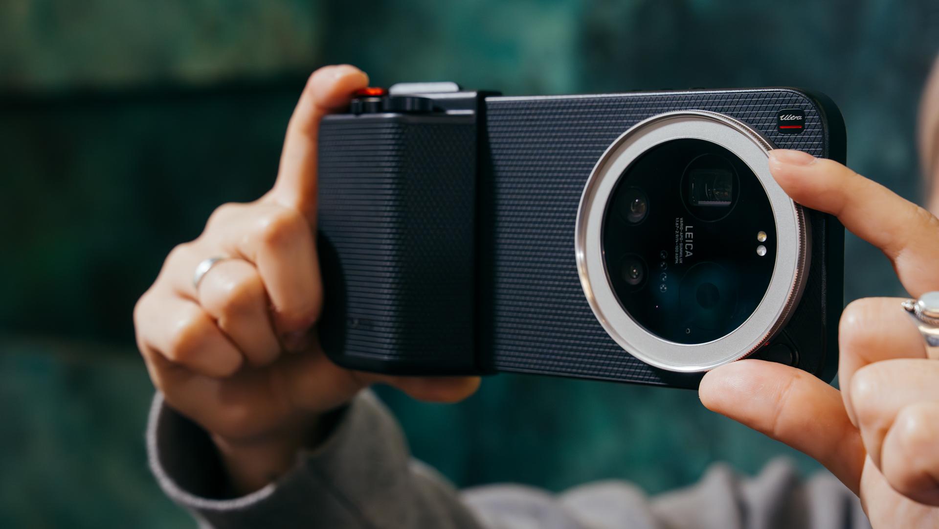 スマホの常識を覆す、このリング。ライカとXiaomiの協業はここまで極まった