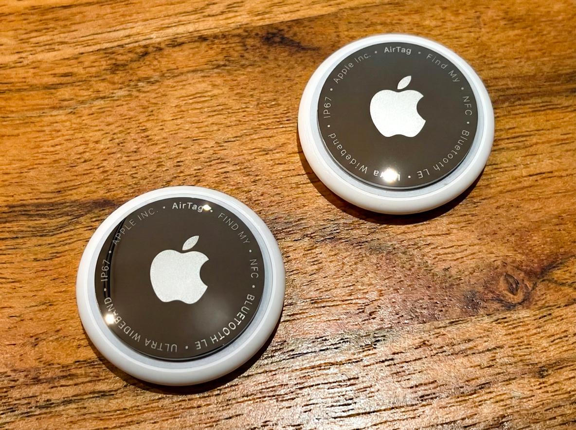 AirTagに第2世代が登場したので、旧型と比べてみた | ギズモード・ジャパン
