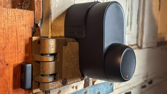 なにそのエリートコンビ。B&O＋RIMOWAのコラボヘッドホン | ギズモード