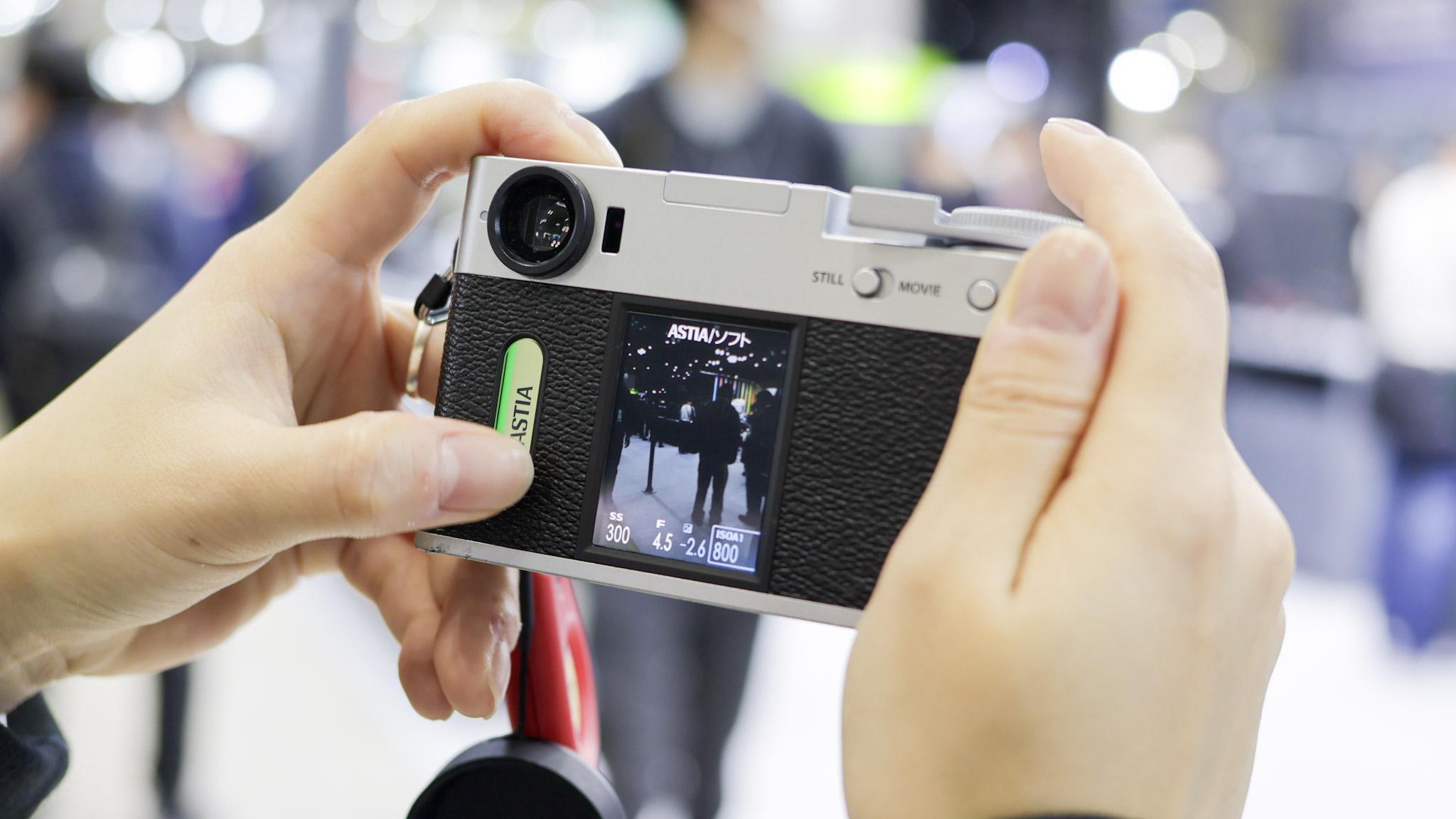 FUJIFILM「X half」を15分間レンタル。縦フレームにときめいた #CP+2026